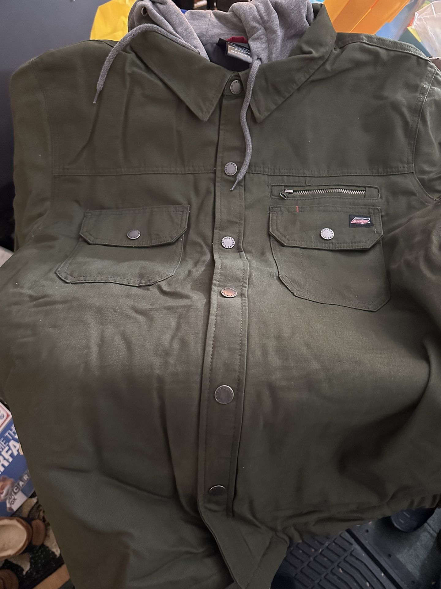 Dickies Olive Green 2XL Heavy Duty With Hoodie Coat. BRAND NEW