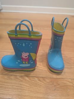 Toddler Rain Boots size 5/6 - Peppa Pig