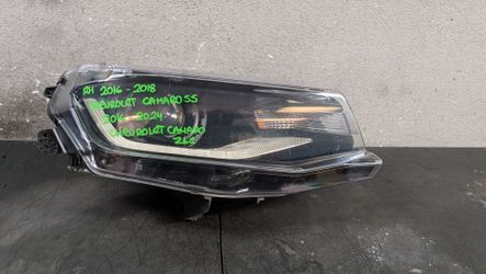 2016-2017-2018 CHEVROLET CAMARO SS RIGHT HEADLIGHT OEM USED #10124