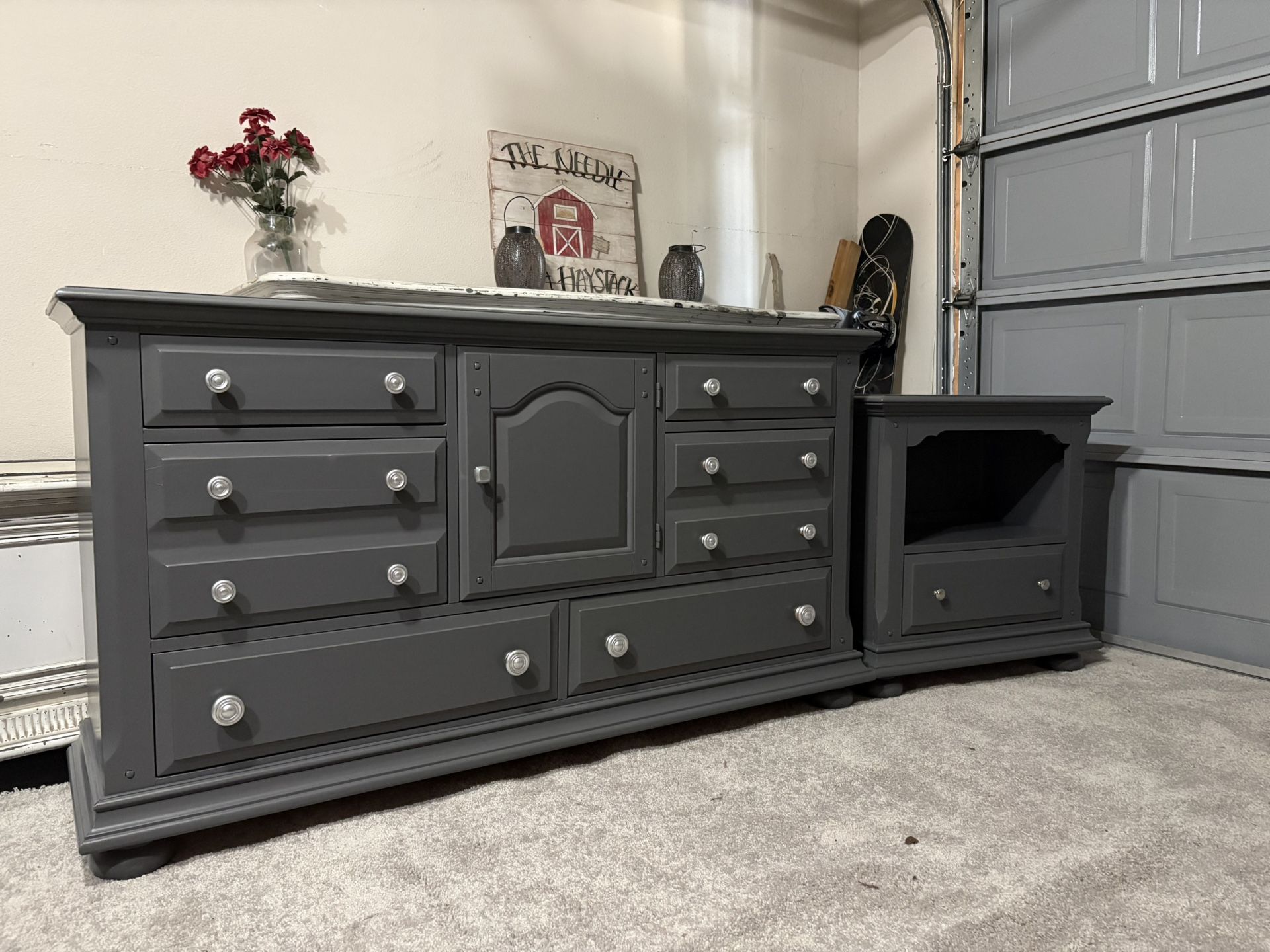 Dresser Set