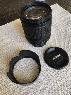 Nikon 18-140mm Nikkor DX VR lens