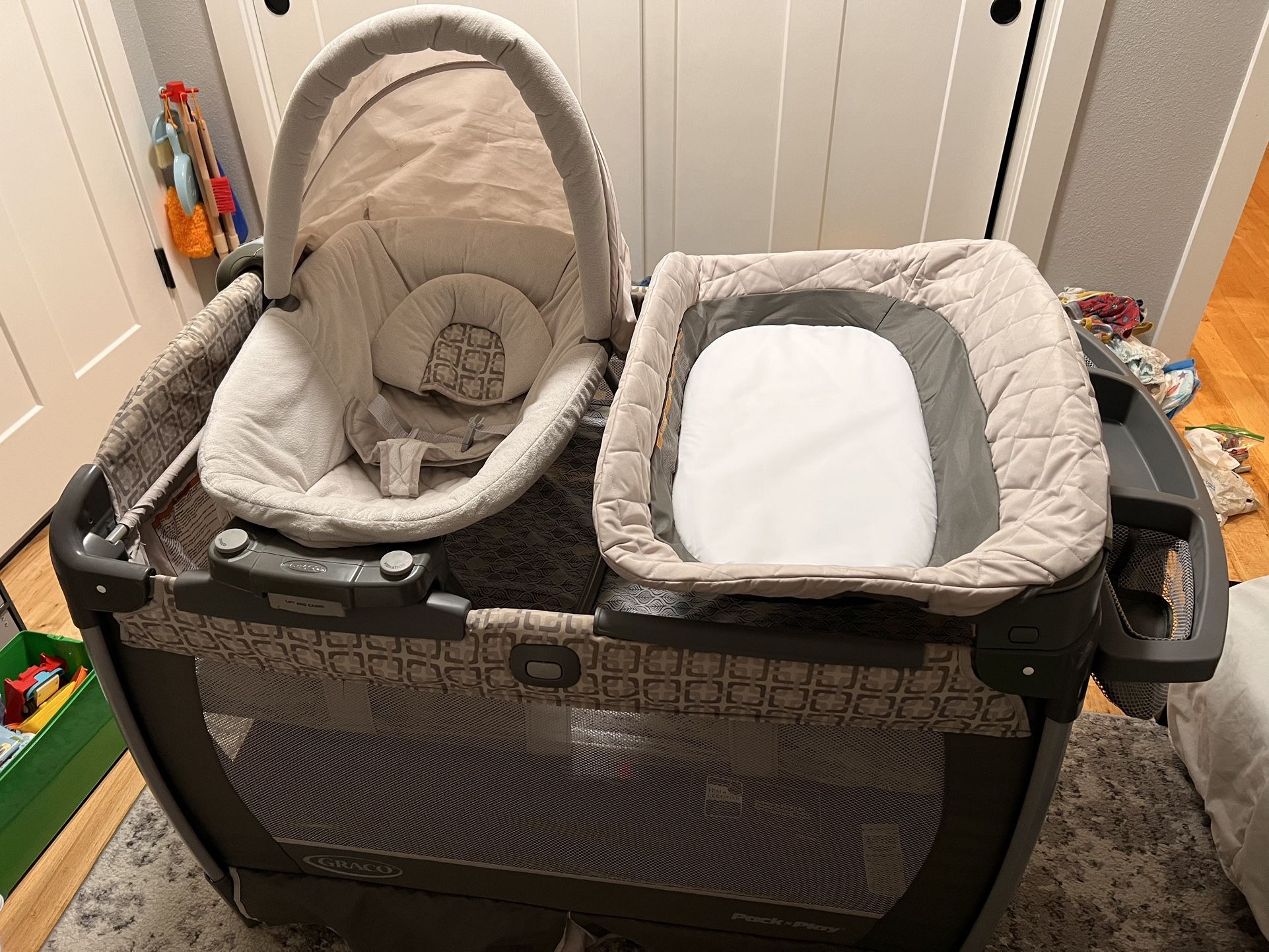 Graco Full Set Pack N Play