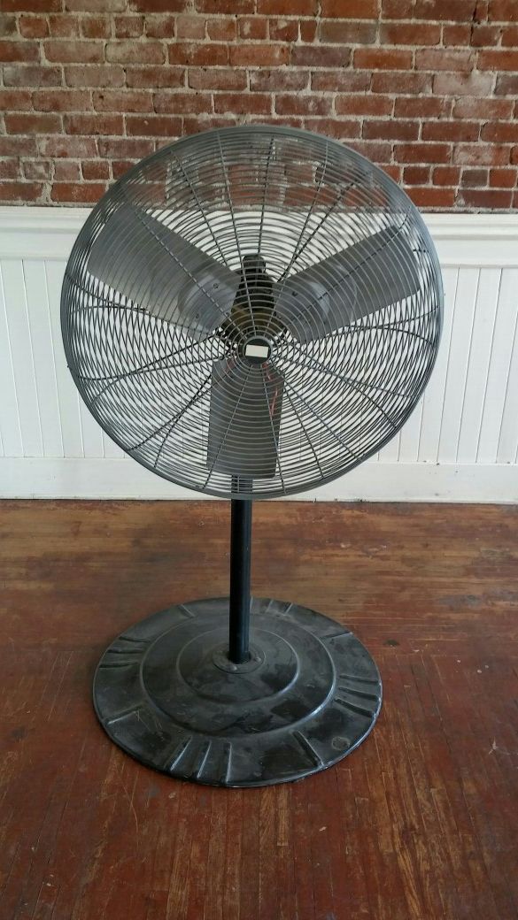 Dayton Commercial Industrial Pedestal Fan