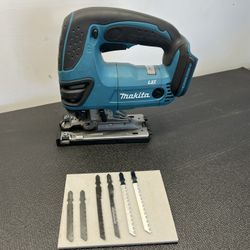 Makita 18v Jig Saw (w/6 Blades)