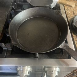 Cast Iron Skillet Set