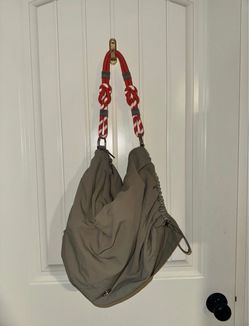 LULULEMON Ruched Crossbody Bag