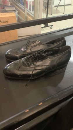 Men’s Dress Shoes Size: 9 1/2