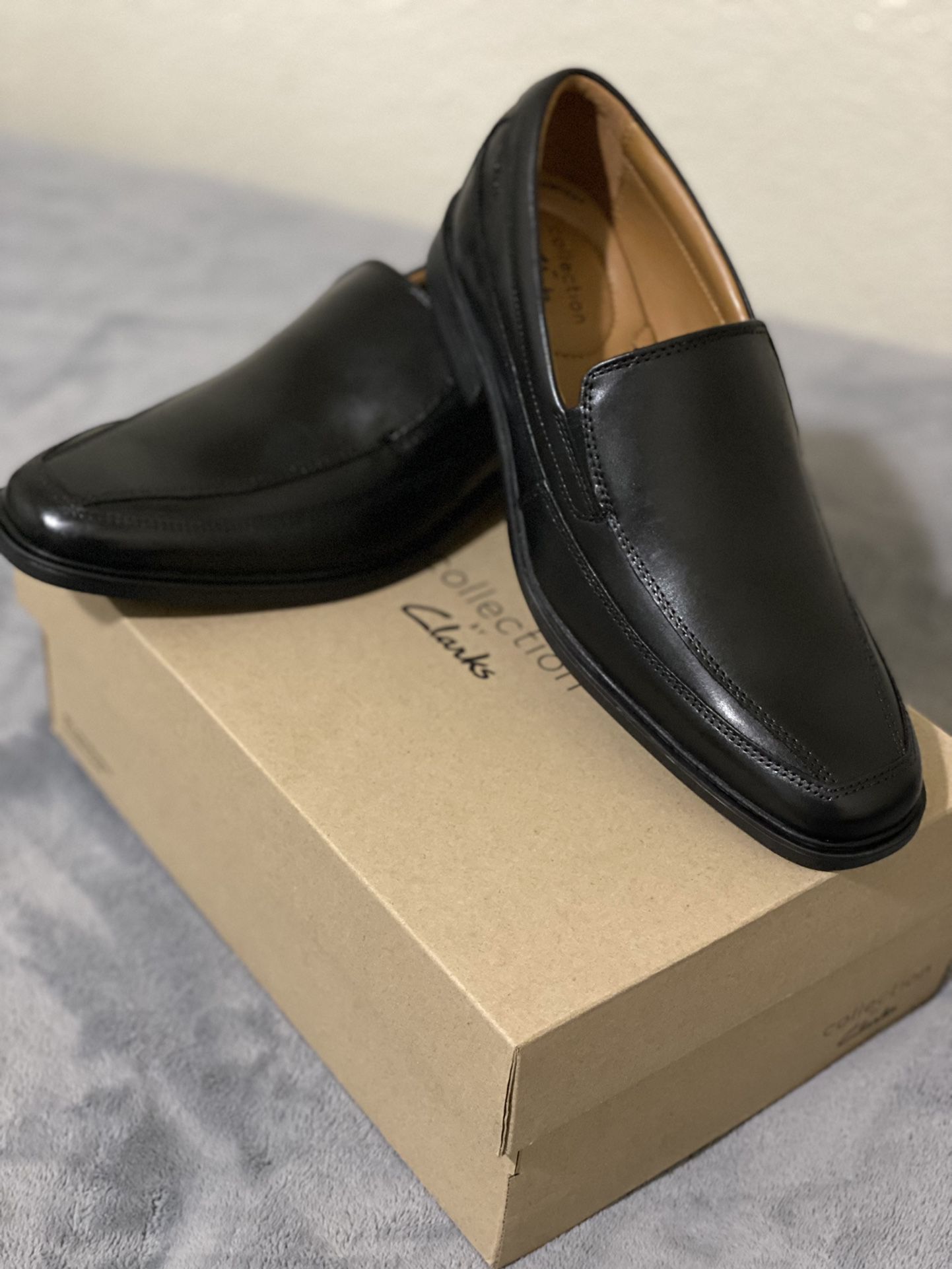 Beautiful Men Clark’s Dress Shoe Size 8 M  NEW 
