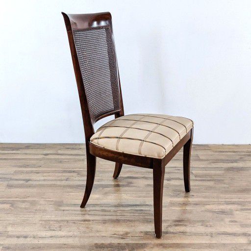 Set of Six Ethan Allen Dining Chairs (1050409)