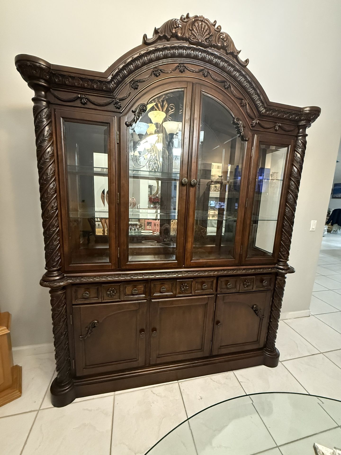 Solid Wood Ornate China Cabinet / Hutch – Excellent Condition