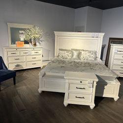 4PC King Bedroom Set 