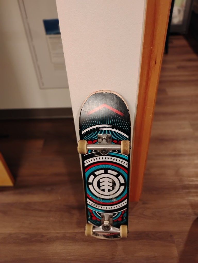 Element Skateboard