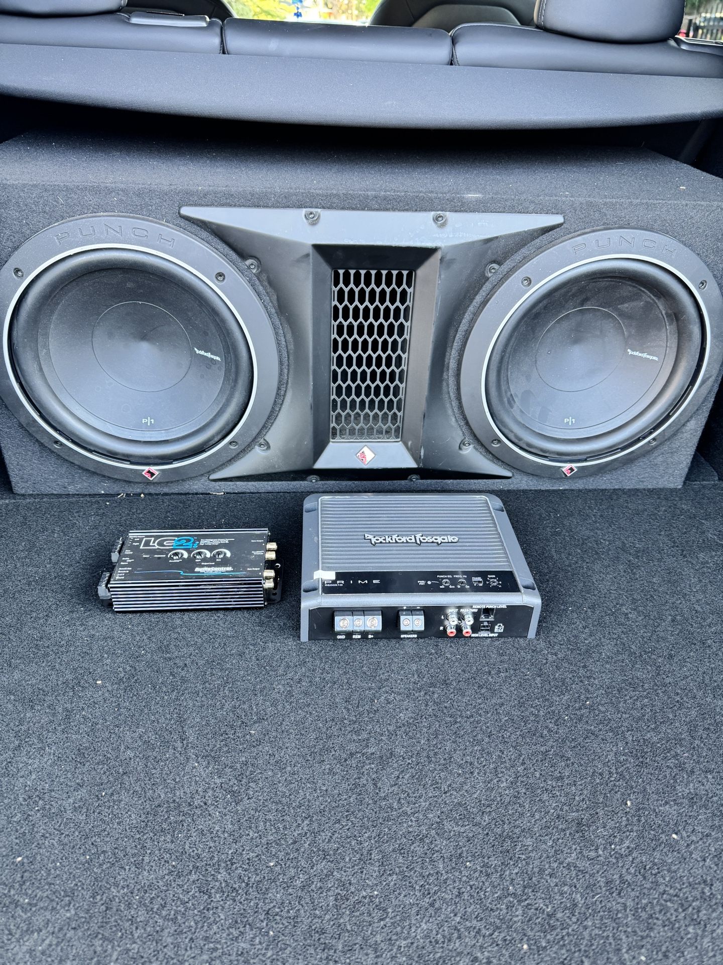2 / 10 inch Rockford Fosgate Woofer, Amplifier and Crossover