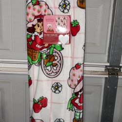 Strawberry Shortcake, Throw Blanket ( Read Description) 