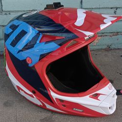 Fox Racing V1 Race Helmet