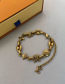 Chinese bracelets & necklaces
