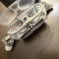 Apple Beats Bluetooth Wireless Headphones