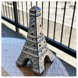 Vintage Style Eiffel Tower Statue for Home Decor 