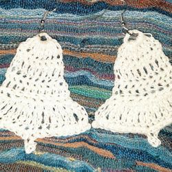 White bell-shaped crocheted earrings 