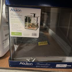Free Acrylic Aquarium