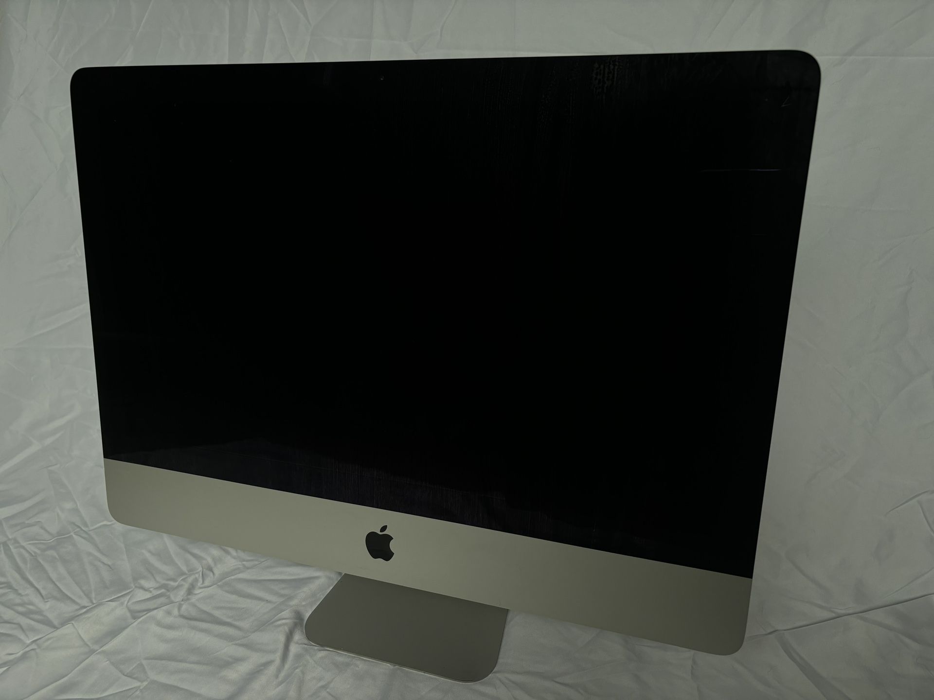 iMac (21.5 inch, Late 2013)