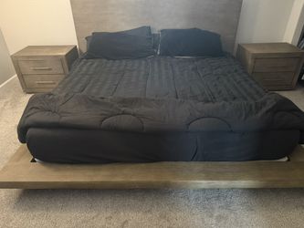 King size Bedroom Set