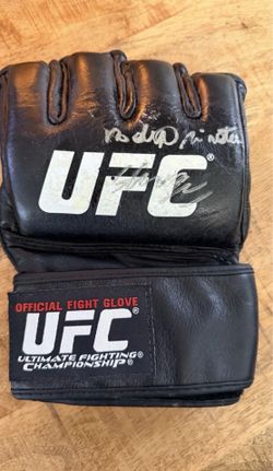 Set of 10 gloves avbl with signatures from the coaches of each TUF season.