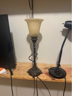 Table lamp