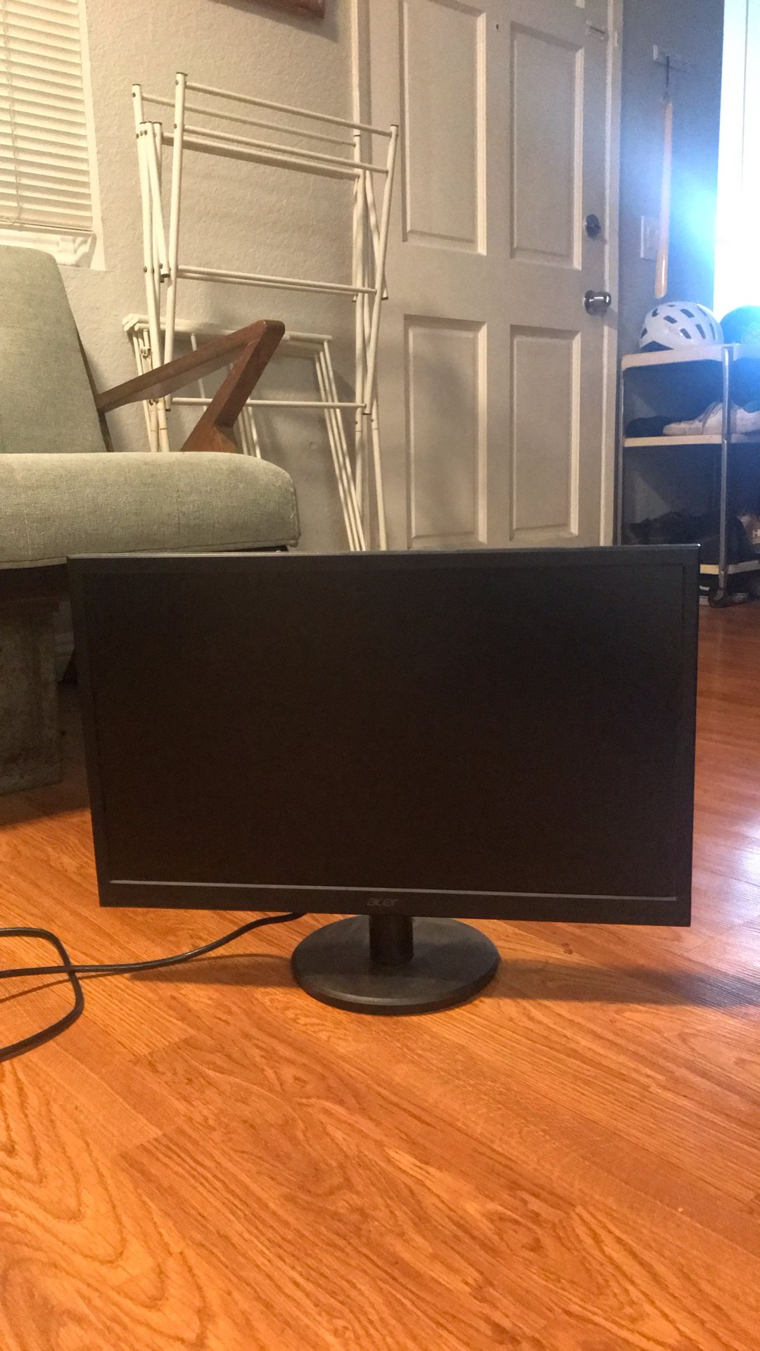 Acer monitor. Works Fine.