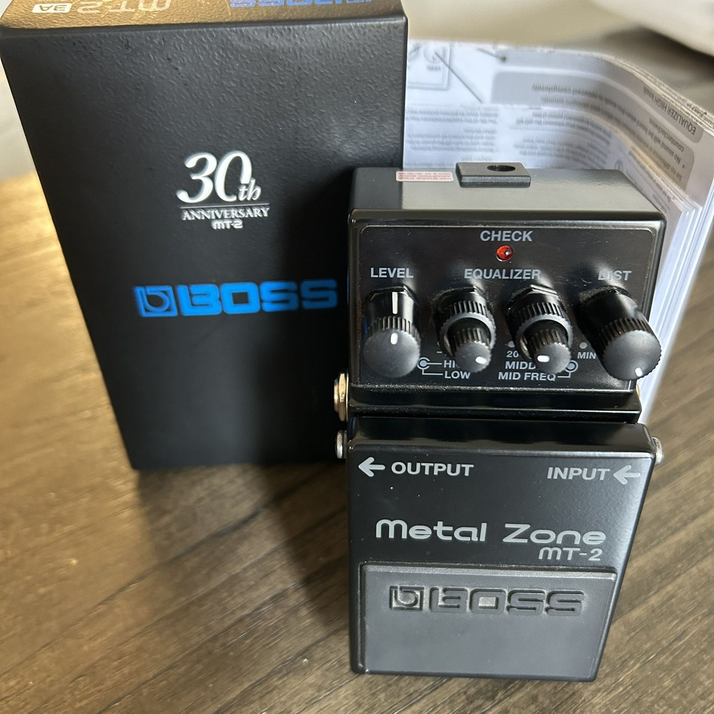 Boss MT-2 Metal Zone 30th Anniversary Blackout