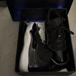 Jordan 11 Space Jam