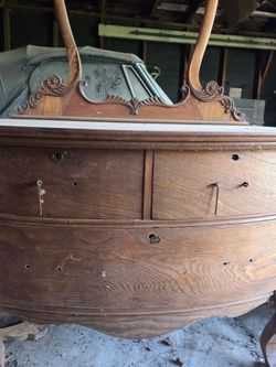 Turn of the century oak dresser/mirror needs attention