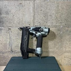HITACHI NAILER