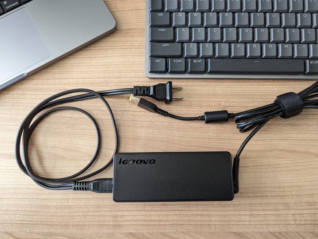 Lenovo ThinkPad 90W AC Adapter Slim Tip