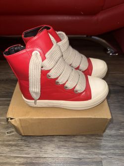 High Top Sneakers 