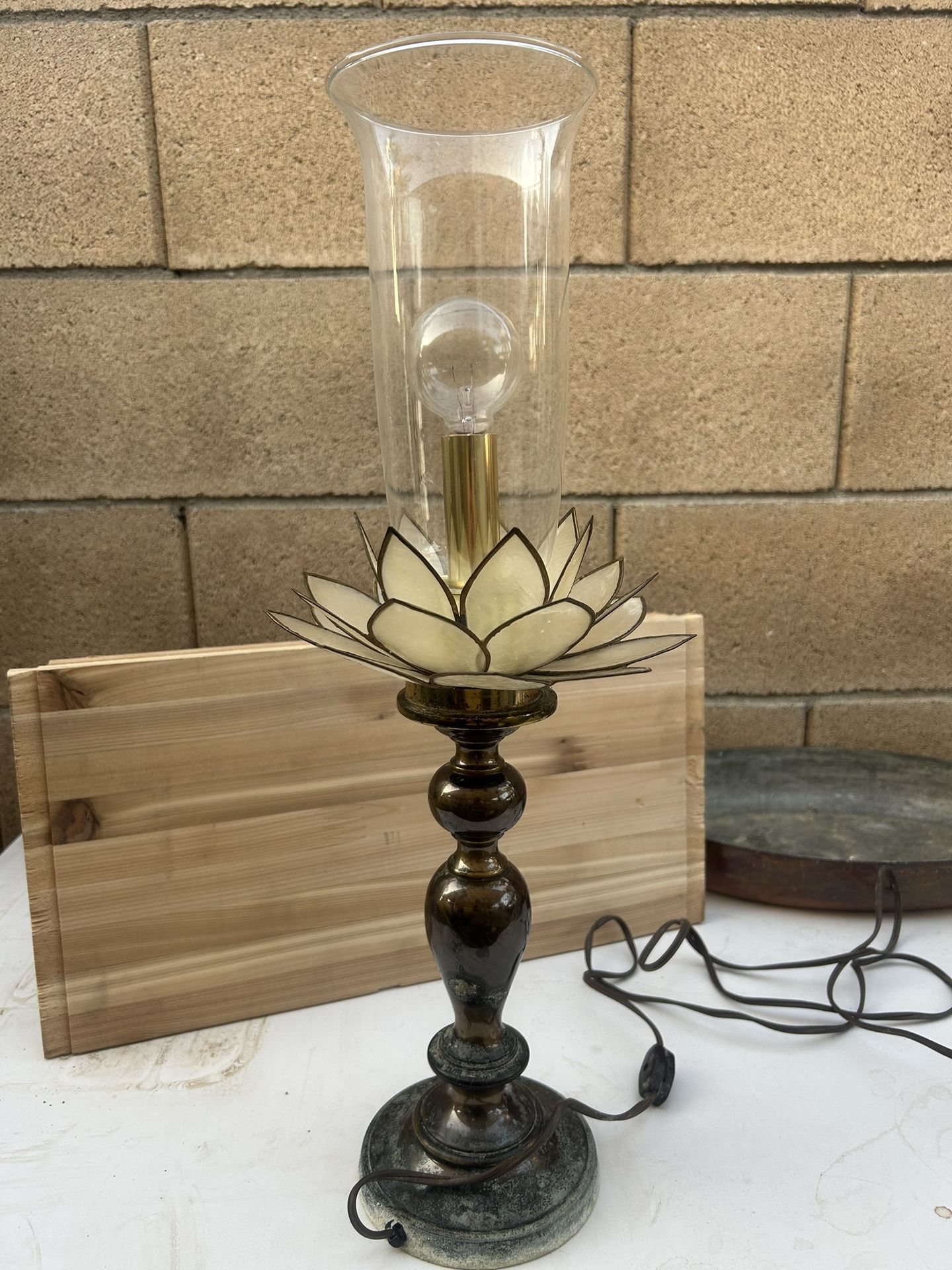  Vintage Lamp