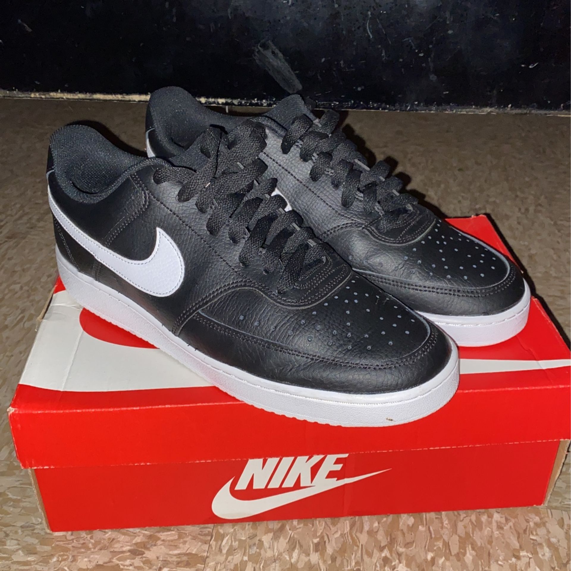 Nike Court Visions Size 10