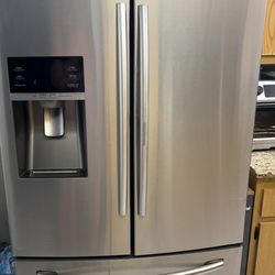 REFRIGERATOR OR NEVERA STAINLESS STEEL