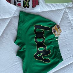 Body by Raven Tracy shorts 💚