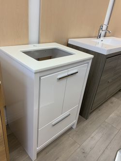 24ā bathroom on sale only 3 in stock