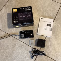 Nikon Coolpix Digital Camera 