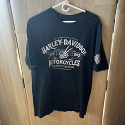 Harley Davidson shirt size large 