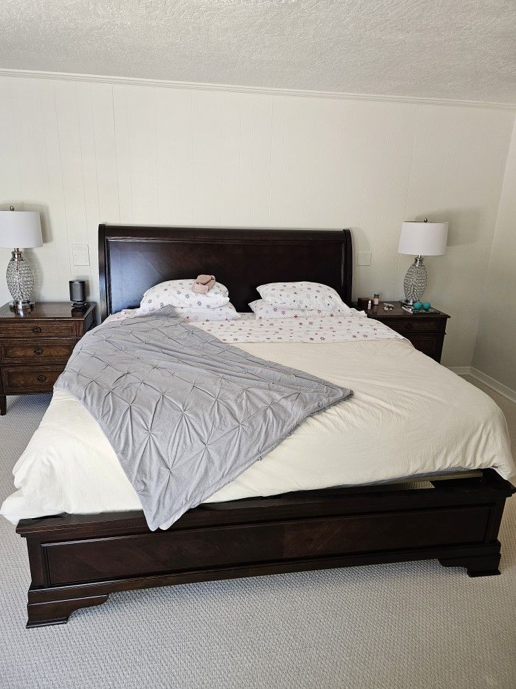 King Size Solid Wood Bed Frame With Built In Draw