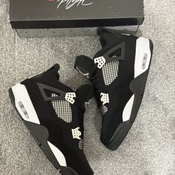Jordan 4 White Thunder