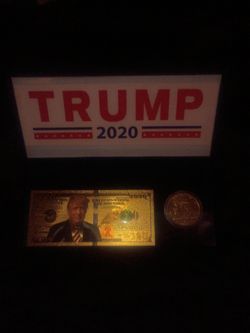 Trump 2020 Commemorative 24kt Gold Clad Bank Note and Coin Set