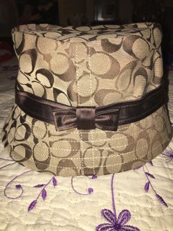 COACH BUCKET HAT