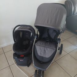 Britax Set Very Good Condition  