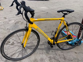 Motobecane sport. 20 speed 56c lightweight carbon fiber with ultegra components with tekro brake calipers