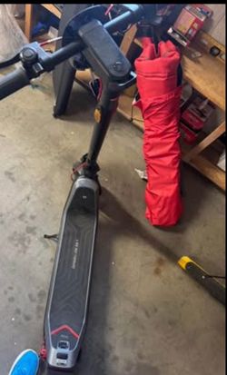 NIU KQi3 Max Electric Kick Scooter