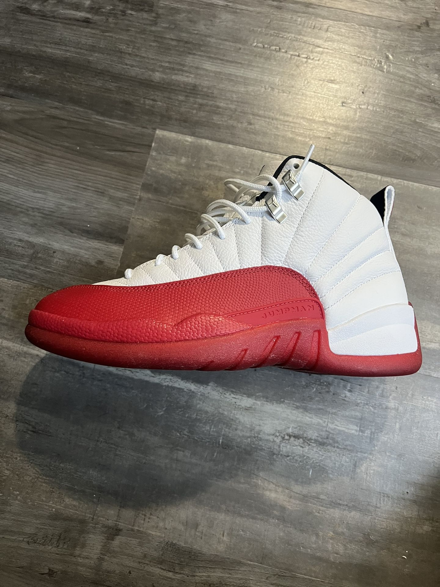 Nike Air Jordan Cherry 12 Size 9.5